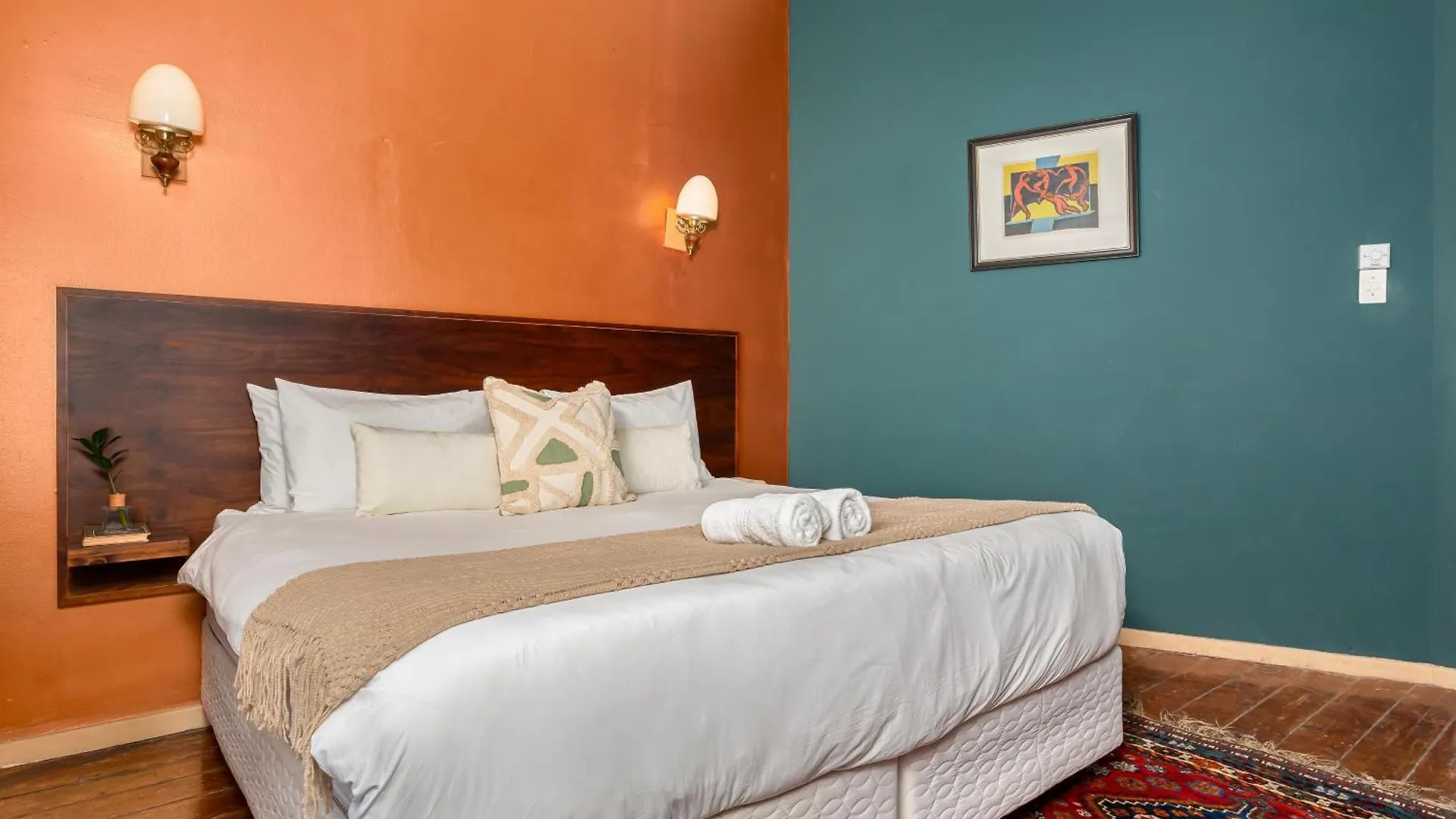 Wolroy House Apartments Cape Town