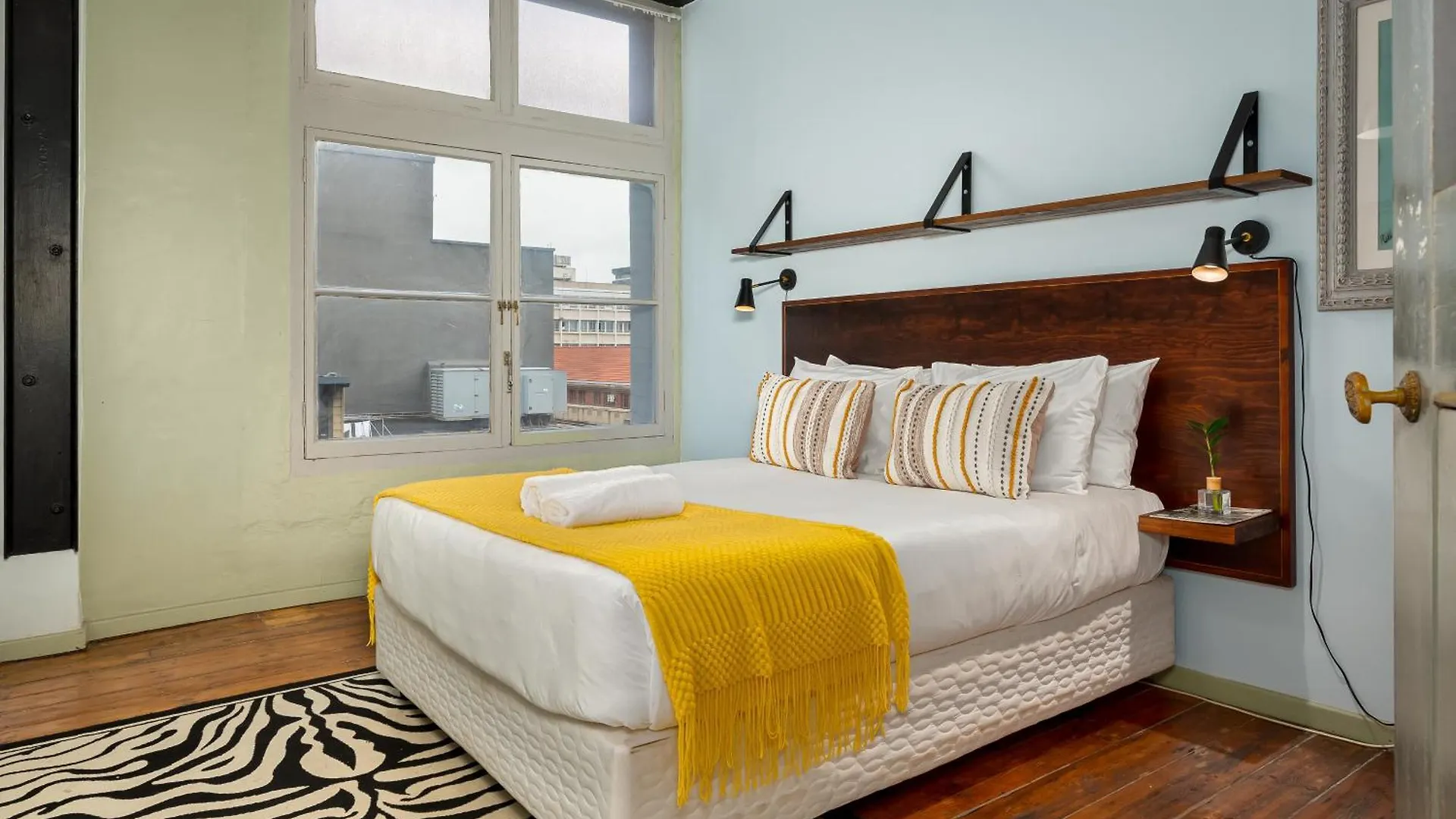 Wolroy House Apartments Cape Town