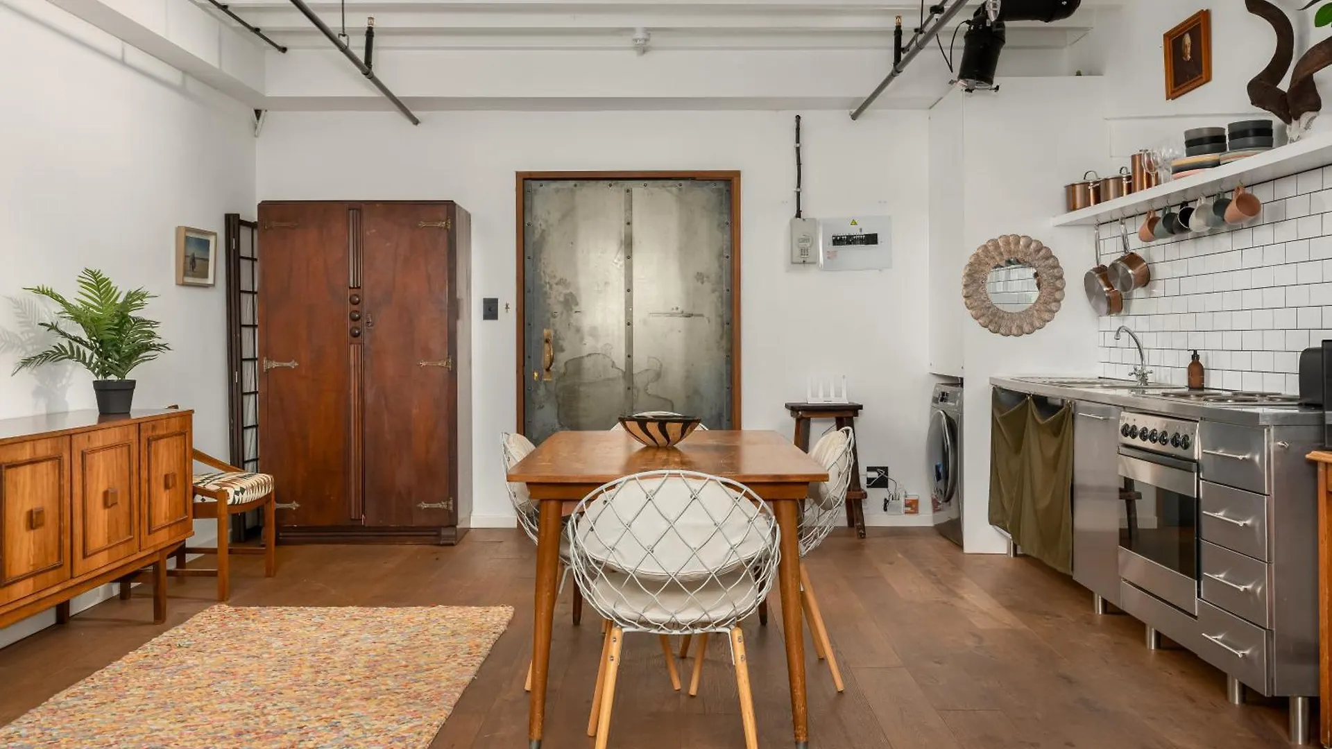 Wolroy House Apartments Cape Town