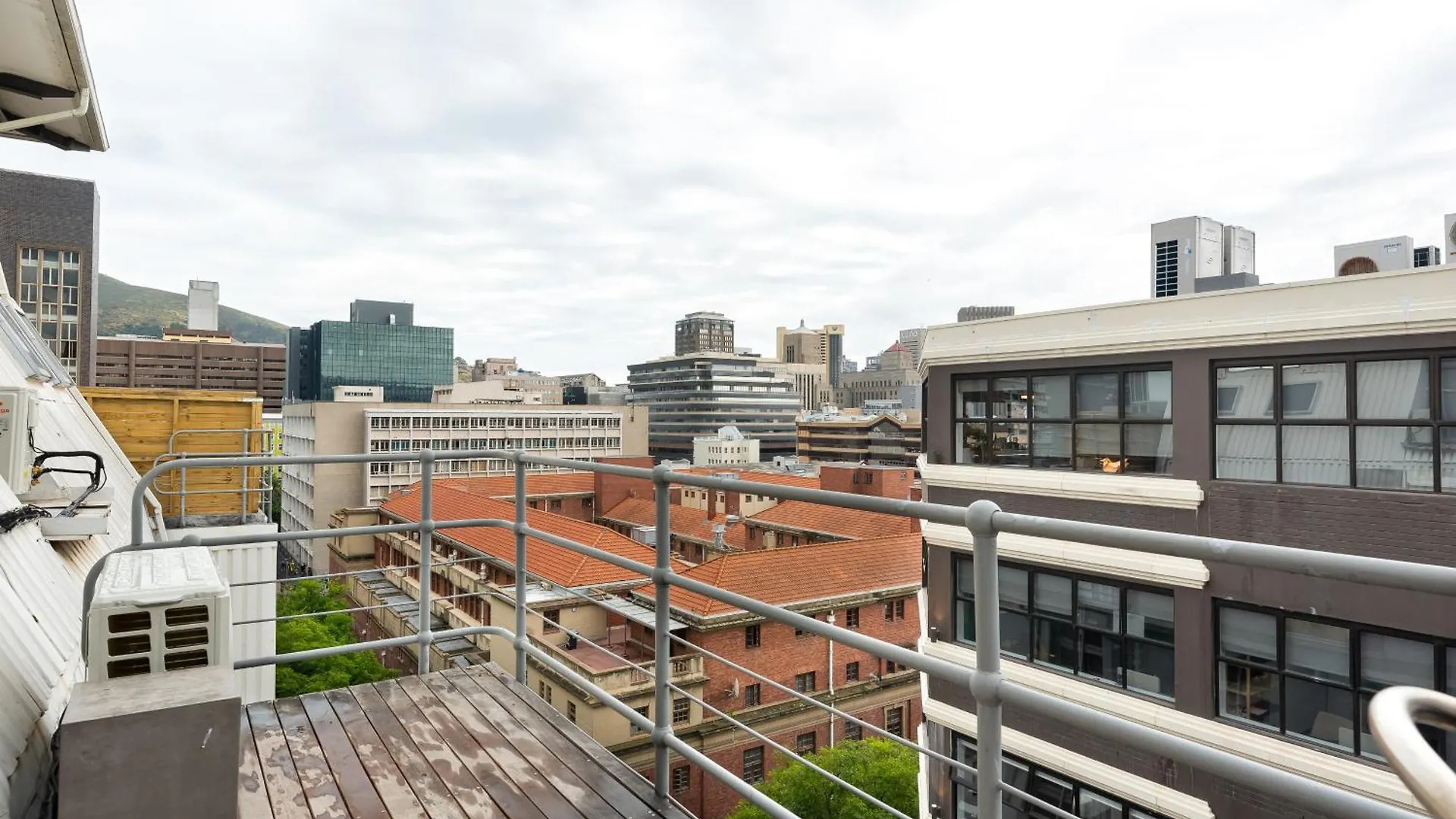 Wolroy House Apartments Cape Town
