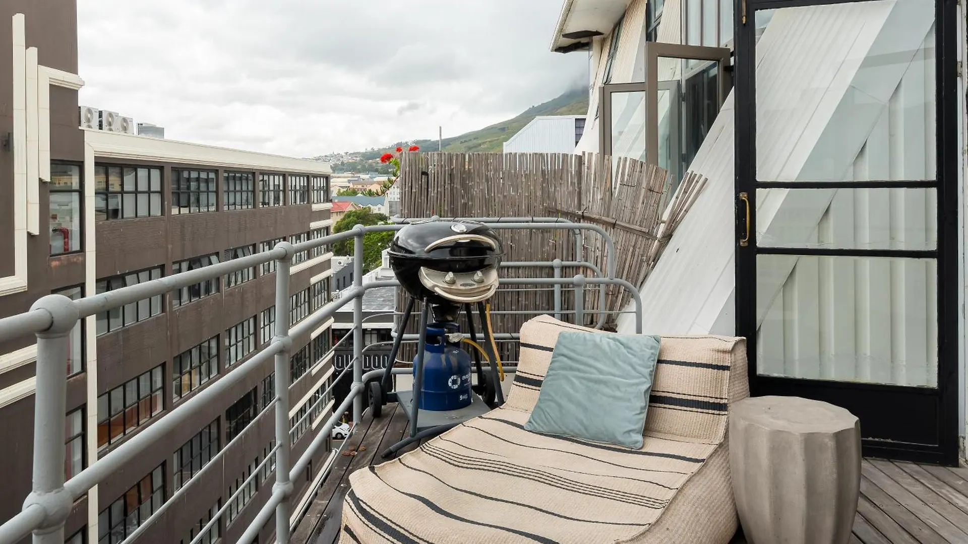 Wolroy House Apartments Cape Town
