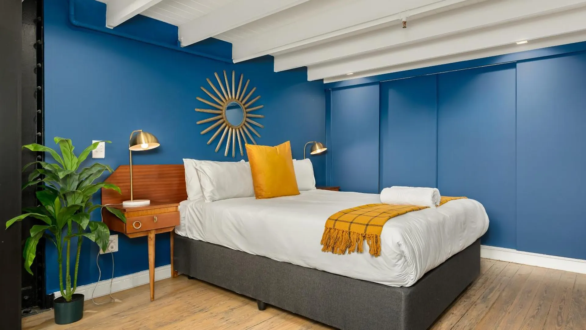 Wolroy House Apartments Cape Town